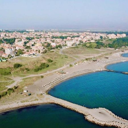 Lovely Studio Apartment On The Beach Burgas Exterior foto