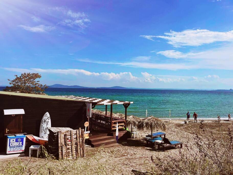 Lovely Studio Apartment On The Beach Burgas Exterior foto