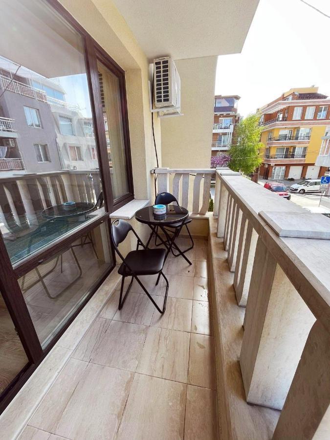 Lovely Studio Apartment On The Beach Burgas Exterior foto